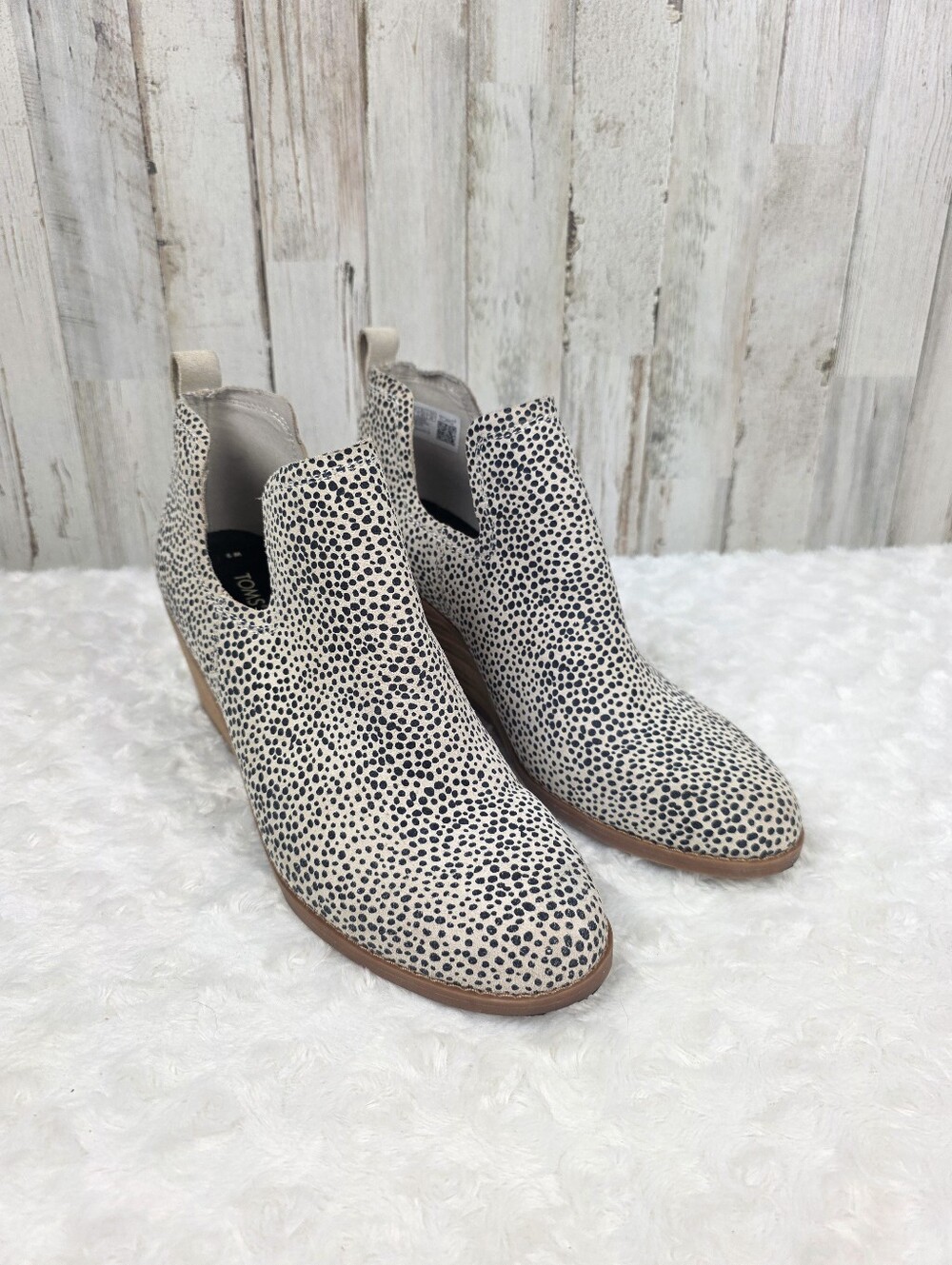 Toms Kallie Suede Macadamia Cheetah Wedge Booties Size 9